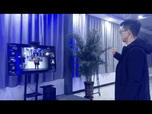 泛IT學院迎來首批學生參觀，體驗最頂級的黑科技！